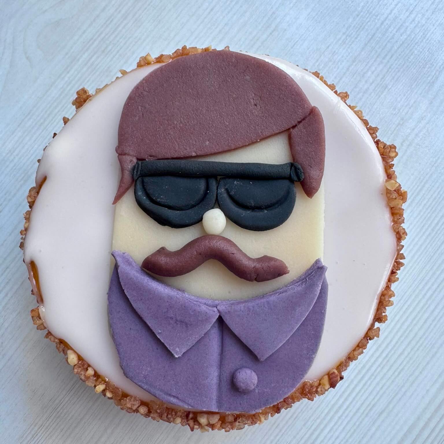 Am 14.06 ist Vatertag! 💜 #vatertag #ullmannszuckerbäckerei